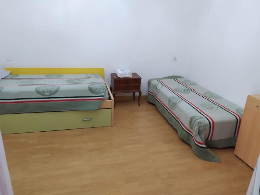 Amplio Piso En Centro Con Balcon Apartamento Cuenca  Exterior foto