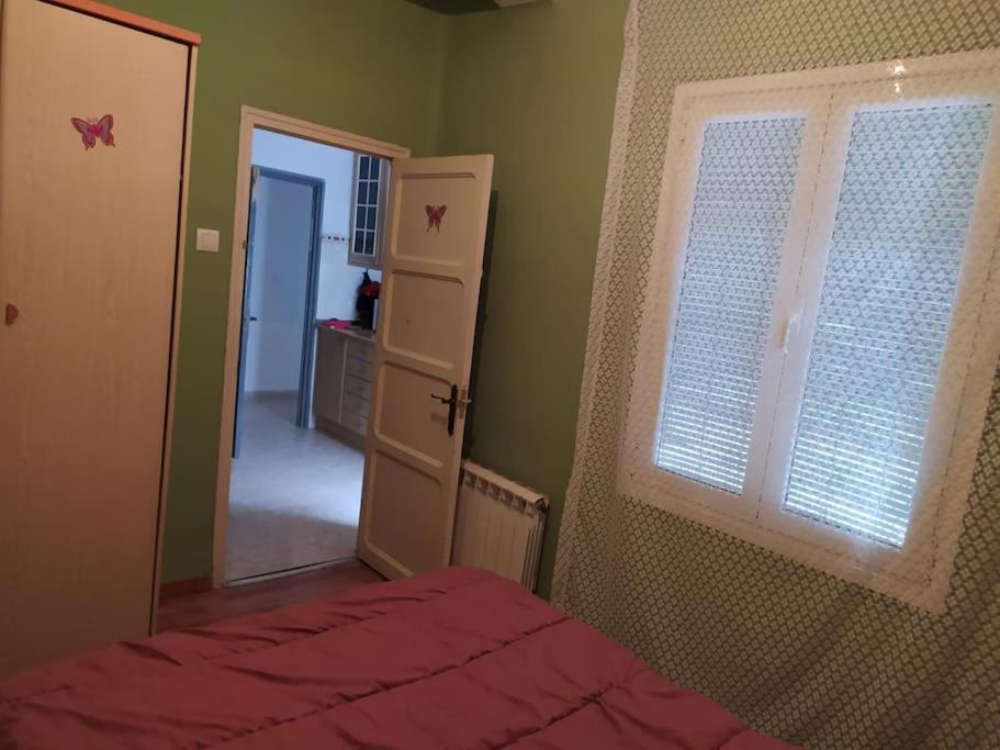 Amplio Piso En Centro Con Balcon Apartamento Cuenca  Exterior foto
